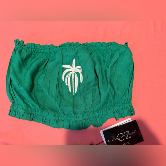 Green Skirt Set with Embroidered Detail - Picture 9 of 14